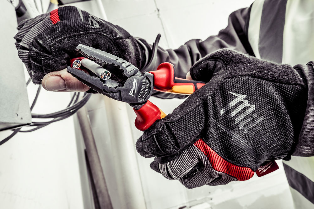 Milwaukee VDE Combination Pliers 4932464571-B
